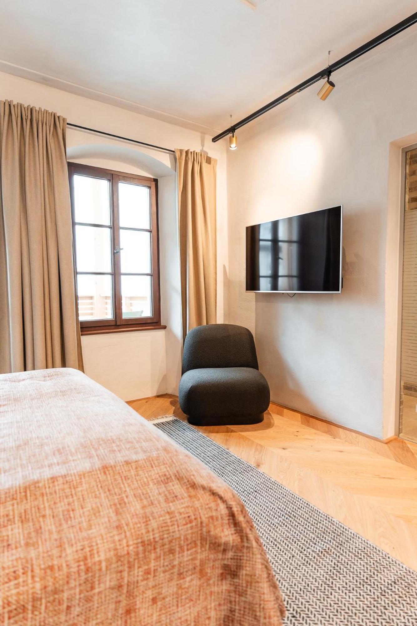H5 Grauer Baer Studios & More Innsbruck Bagian luar foto